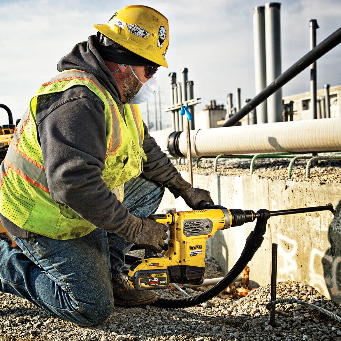 DEWALT D25481K-QS 1050W 3-Mode 40mm SDS-MAX Combi Hammer - Image 14